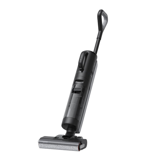 Dreame wet and dry vacuum angled view with full-size roller head