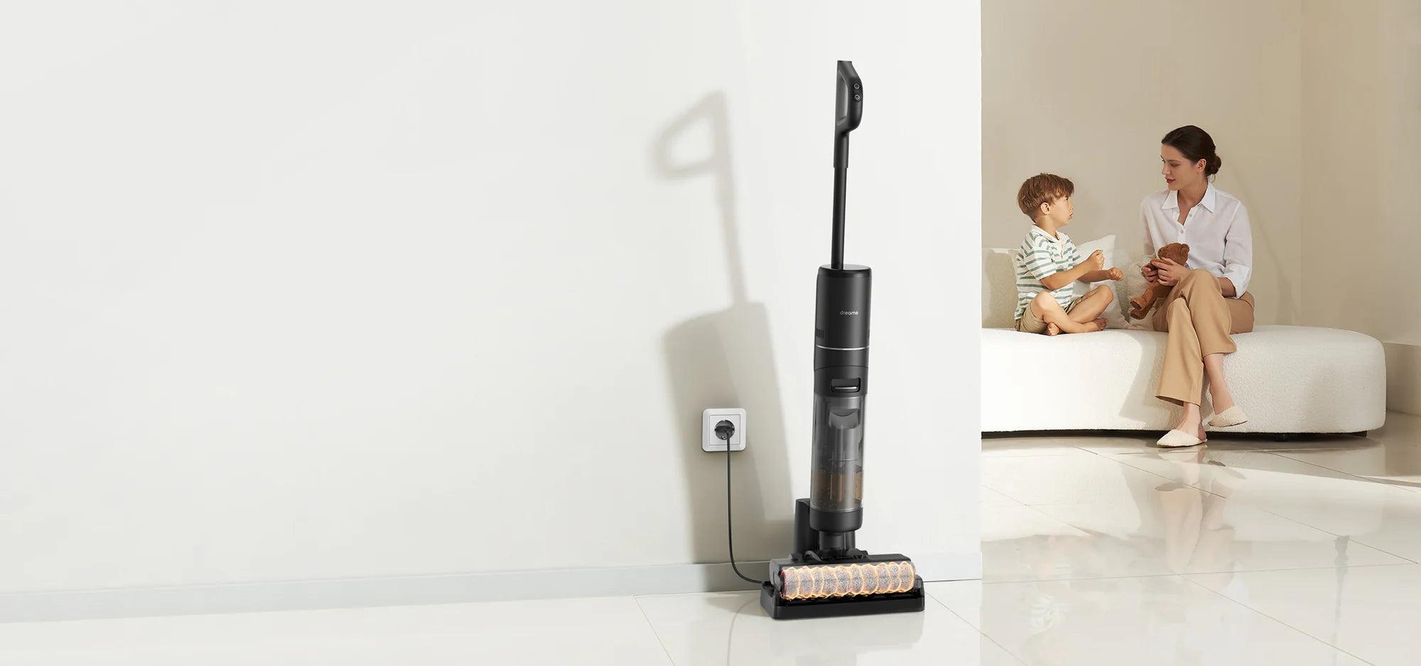 Dreame H12 Pro wet and dry vacuum charging on dock